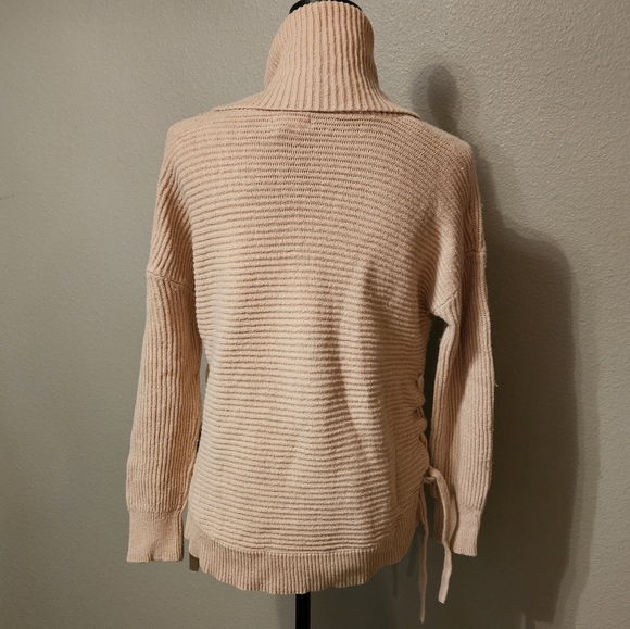 Shrinking Violet women's medium pink cowl neck sweater - Picture 3 of 7